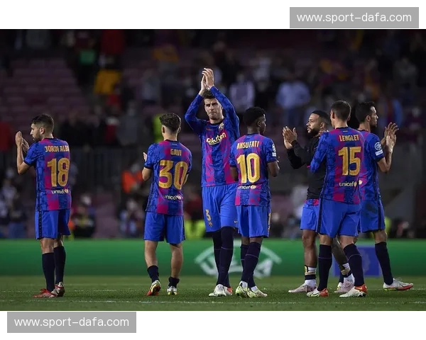 红蓝之魂与东欧劲旅的宿命交锋：欧冠巴萨vs基辅迪纳摩，不仅仅是足球